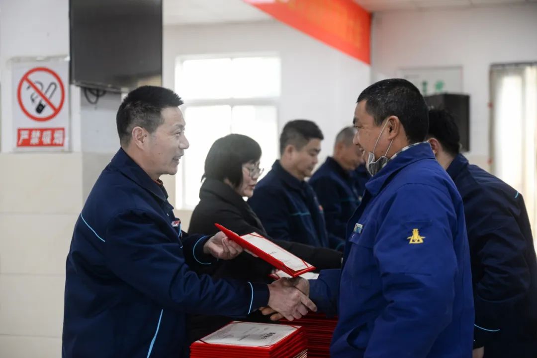 亲朋游戏中心-亲朋多乐斗-亲朋天天坦克大战