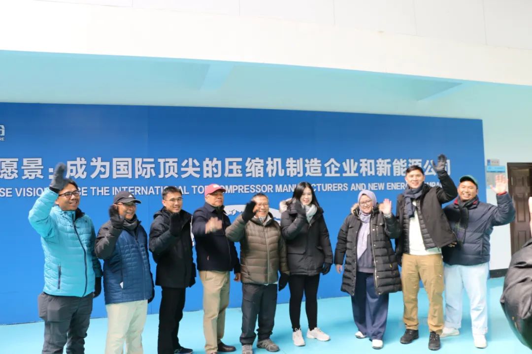亲朋游戏中心-亲朋多乐斗-亲朋天天坦克大战