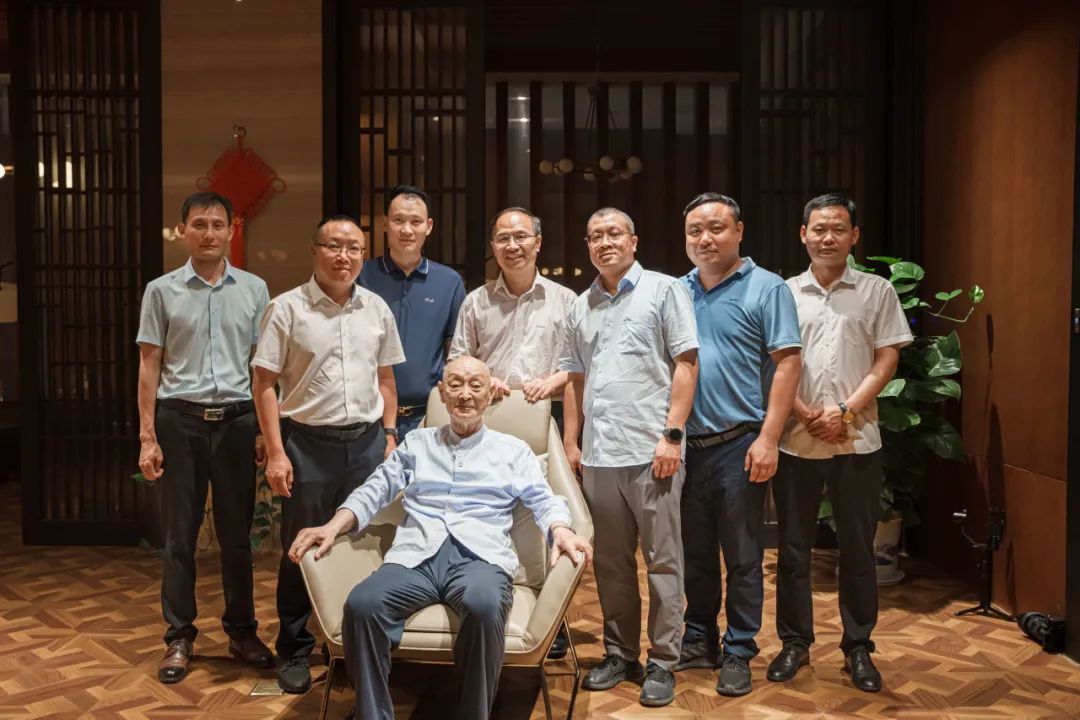 亲朋游戏中心-亲朋多乐斗-亲朋天天坦克大战