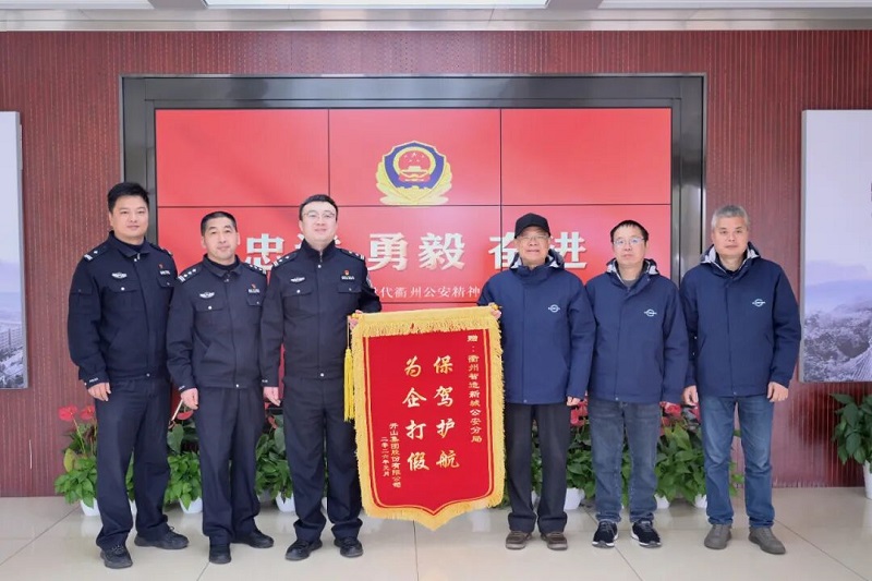 亲朋游戏中心-亲朋多乐斗-亲朋天天坦克大战